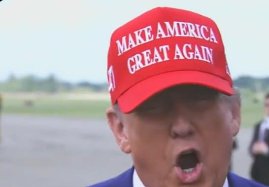 Trump melts and demands Nobel Prize because he is about to start a war in the middle -east