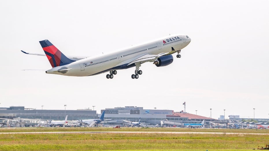 Delta denies the use of AI to determine flight prices after criticism from the legislators