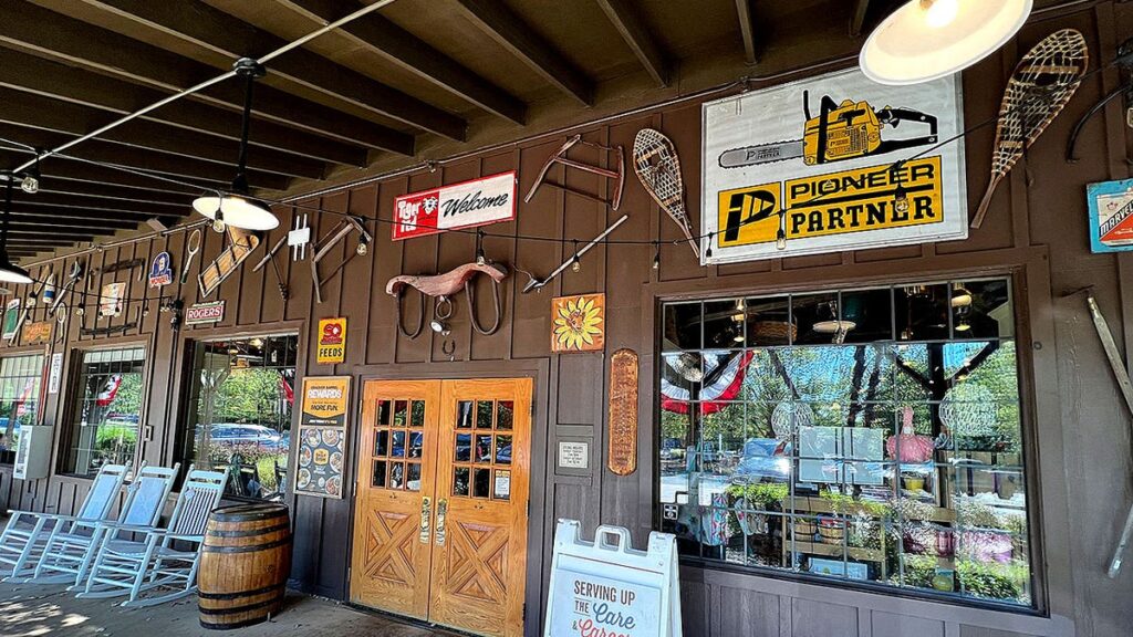 Why Cracker Barrel customers revolt against the Rebrand attempt from Restaurant