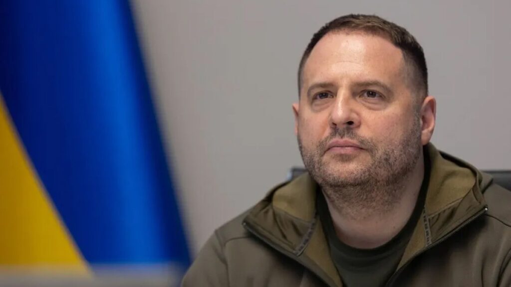 Zenskyy’s best assistant Andriy Yermak is confronted with growing criticism in the midst of some praise