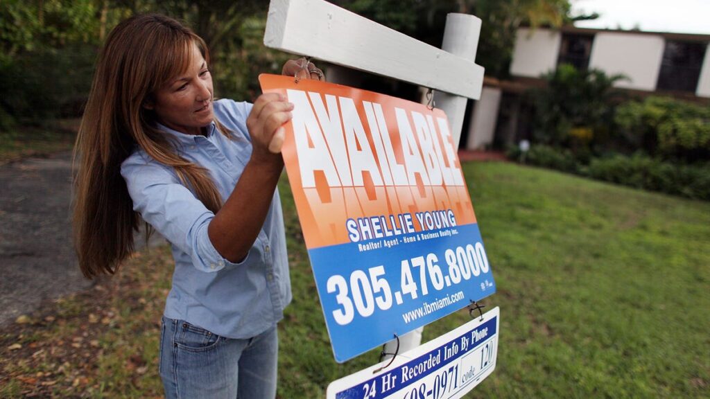 Liz Peek: China’s Gold Buying Spree drives dollars to the biggest decrease of 50 years