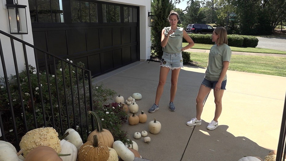 Pay hundreds for a photo-perfect seasonal veranda-display