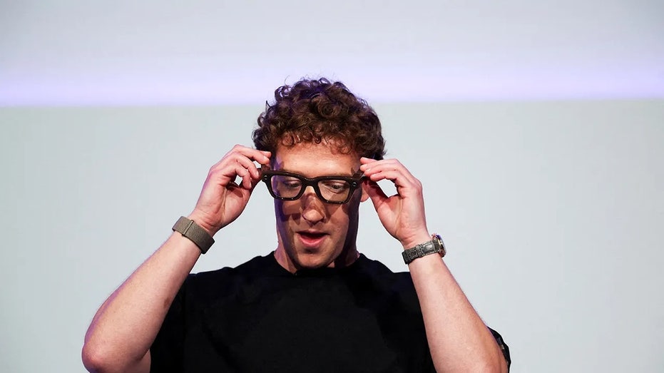 Meta AI -Glasses launches live by live demo -abnormalities on stage