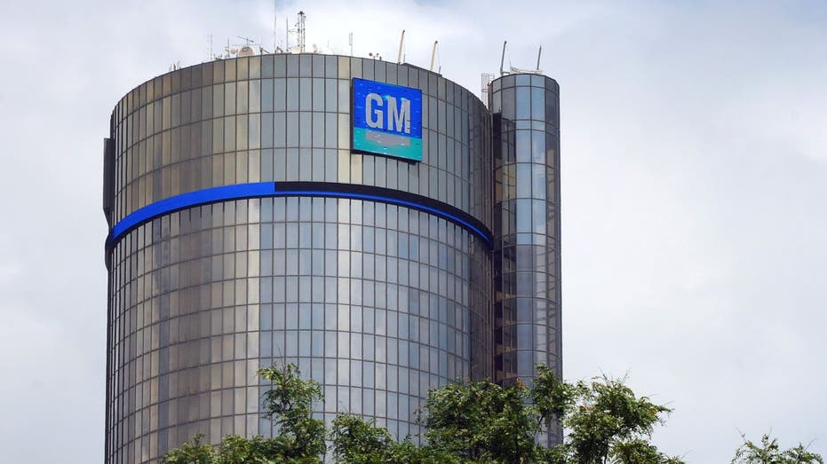 GM expects a $1.6 billion drop in sales after the federal EV tax credit program ends