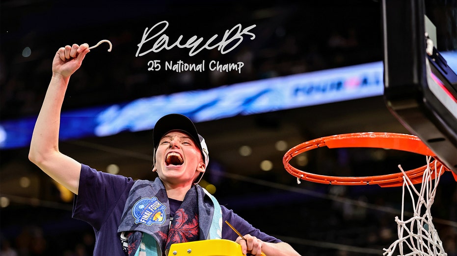 Paige Bueckers signs first exclusive memorabilia deal with Fanatics