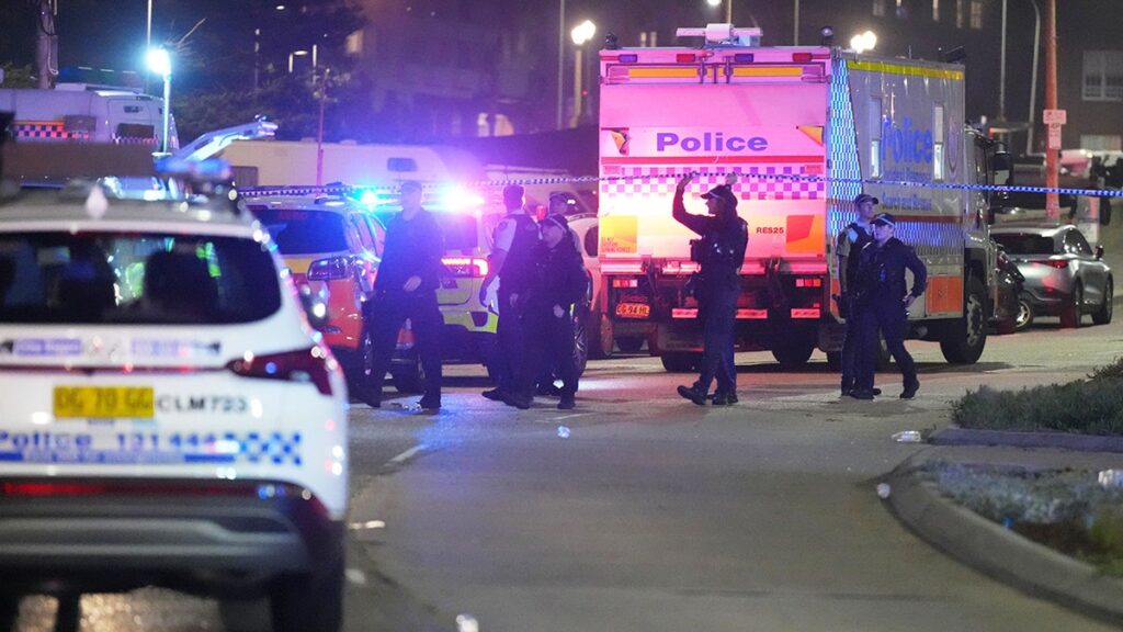 Rabbi condemns Australia’s response to the Hanukkah shooting at Bondi Beach