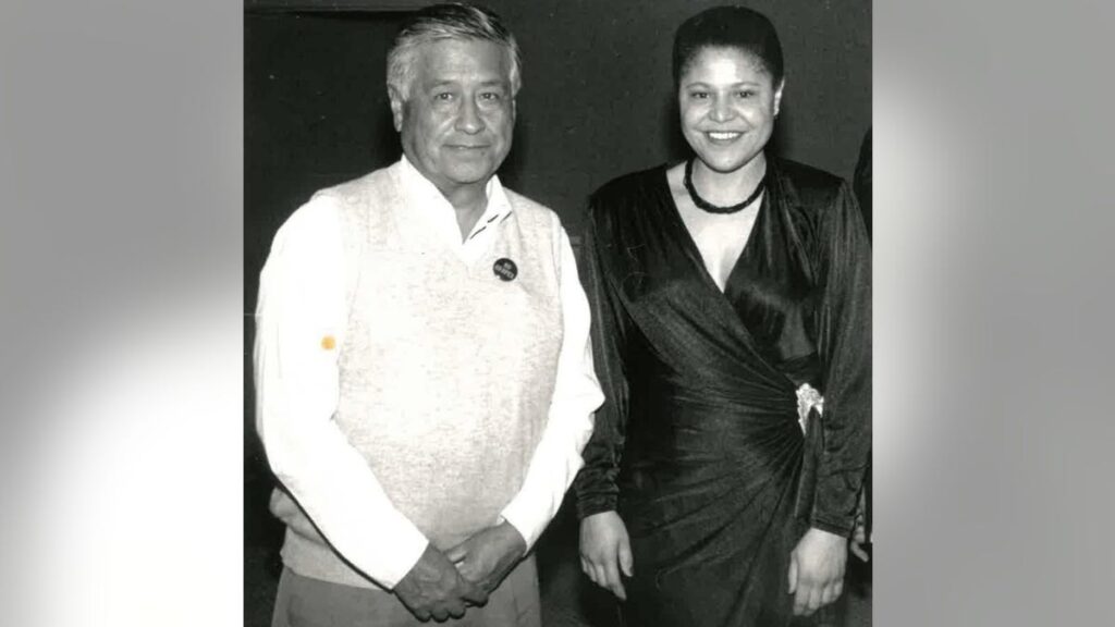 The press cites Chavez’s abuse allegations, but leaves out the support he received from top Democrats