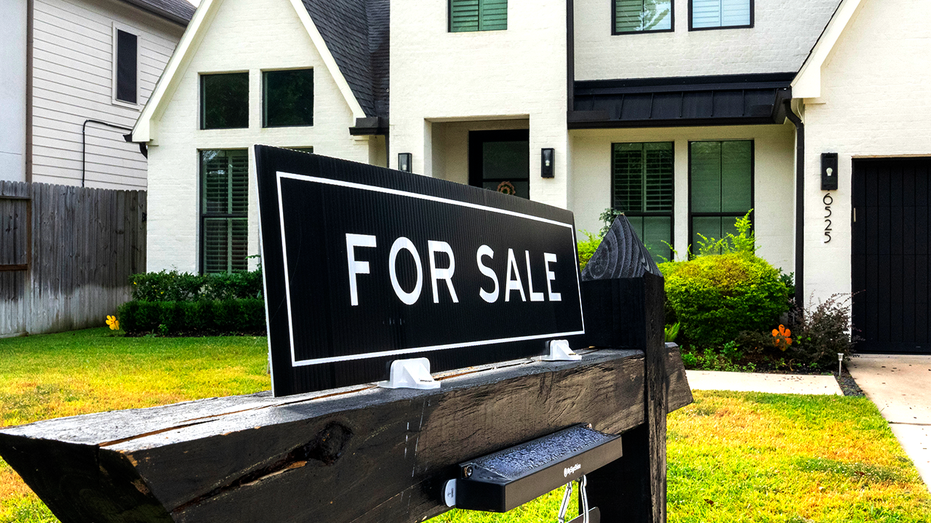 A financial expert says record debt is keeping young Americans out of the housing market