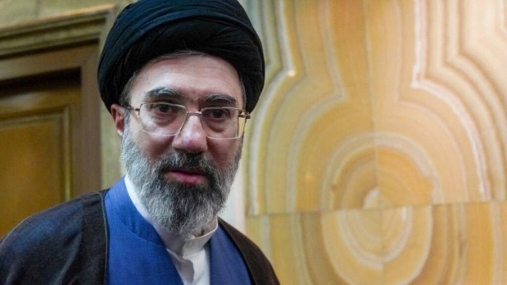 Iran’s postponed funeral of Khamenei signals fear of the regime, says an analyst